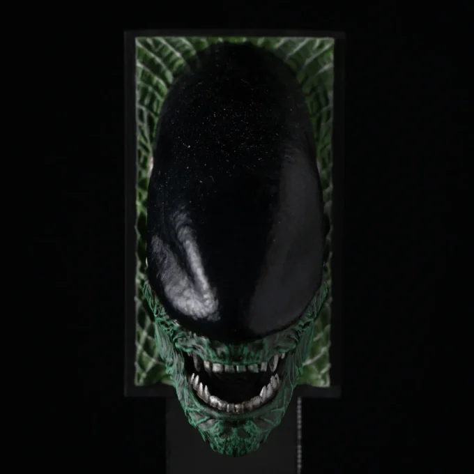 Alien Magnet