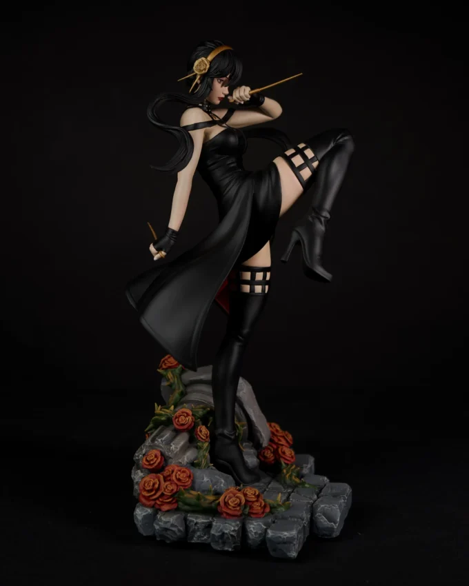 Yor Forger - Image 3