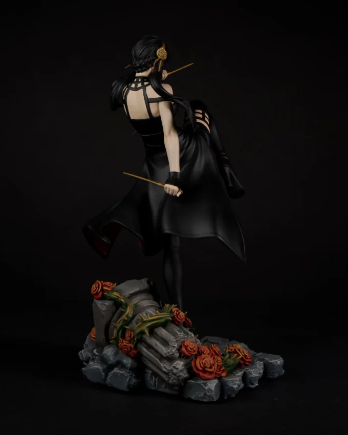Yor Forger - Image 4