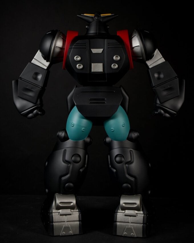 Mad Hurricane figurine 3D-printed and hand-painted by Polynur Design, 55 cm tall