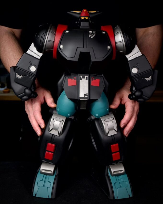 Mad Hurricane figurine 3D-printed and hand-painted by Polynur Design, 55 cm tall