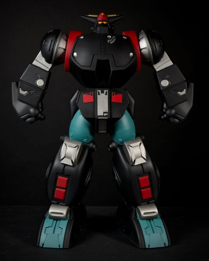 Mad Hurricane figurine 3D-printed and hand-painted by Polynur Design, 55 cm tall