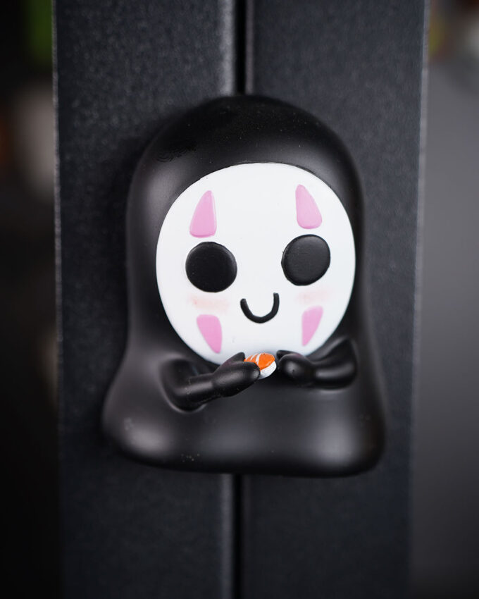 No-Face Magnet
